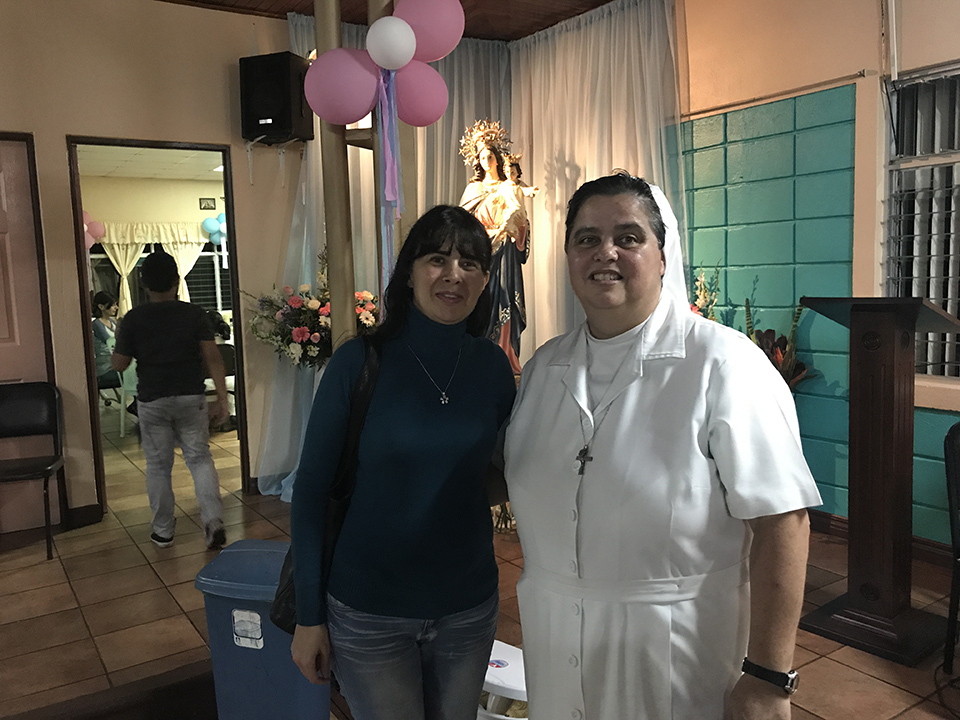 Canto en actividades religiosas Ministerio de Silvia Rodriguez